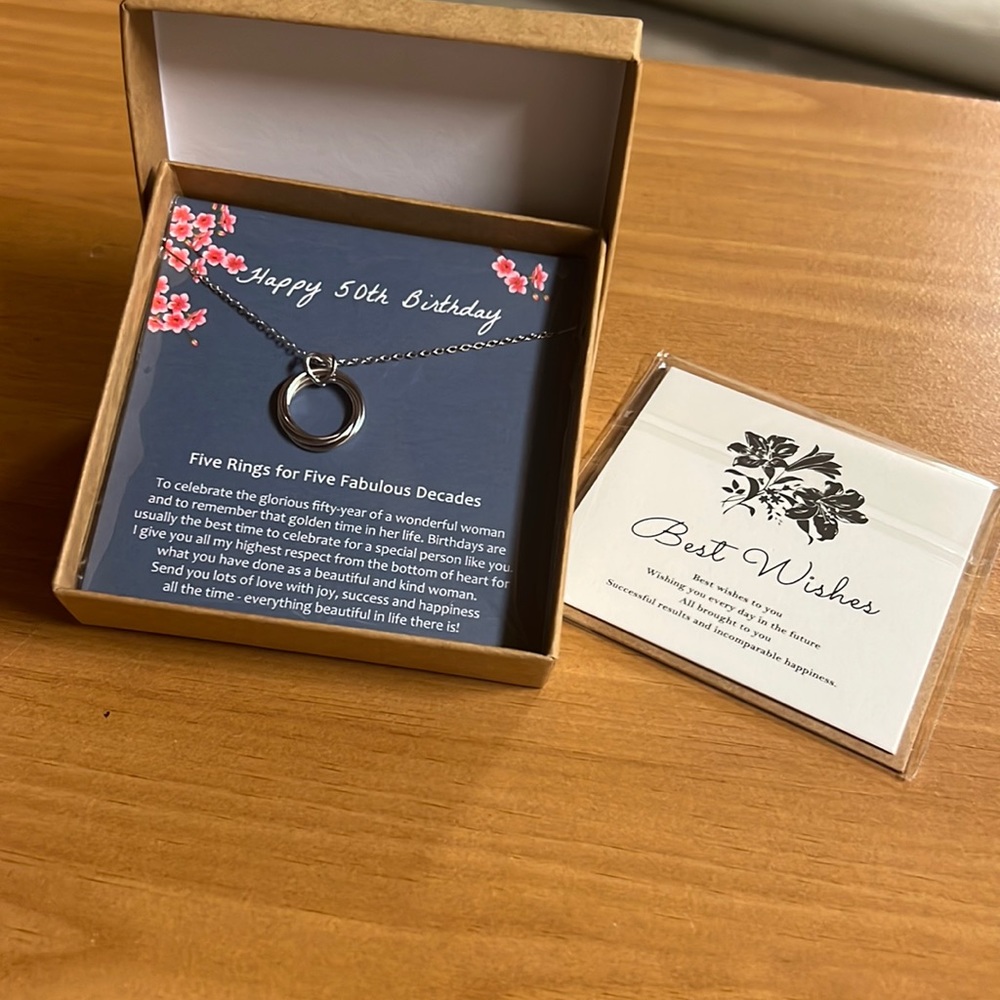 Necklace and card set